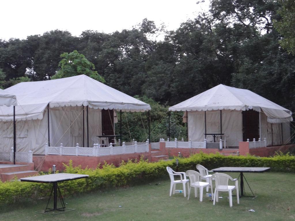 The Aravali Tent Resort Udaipur Szoba fotó